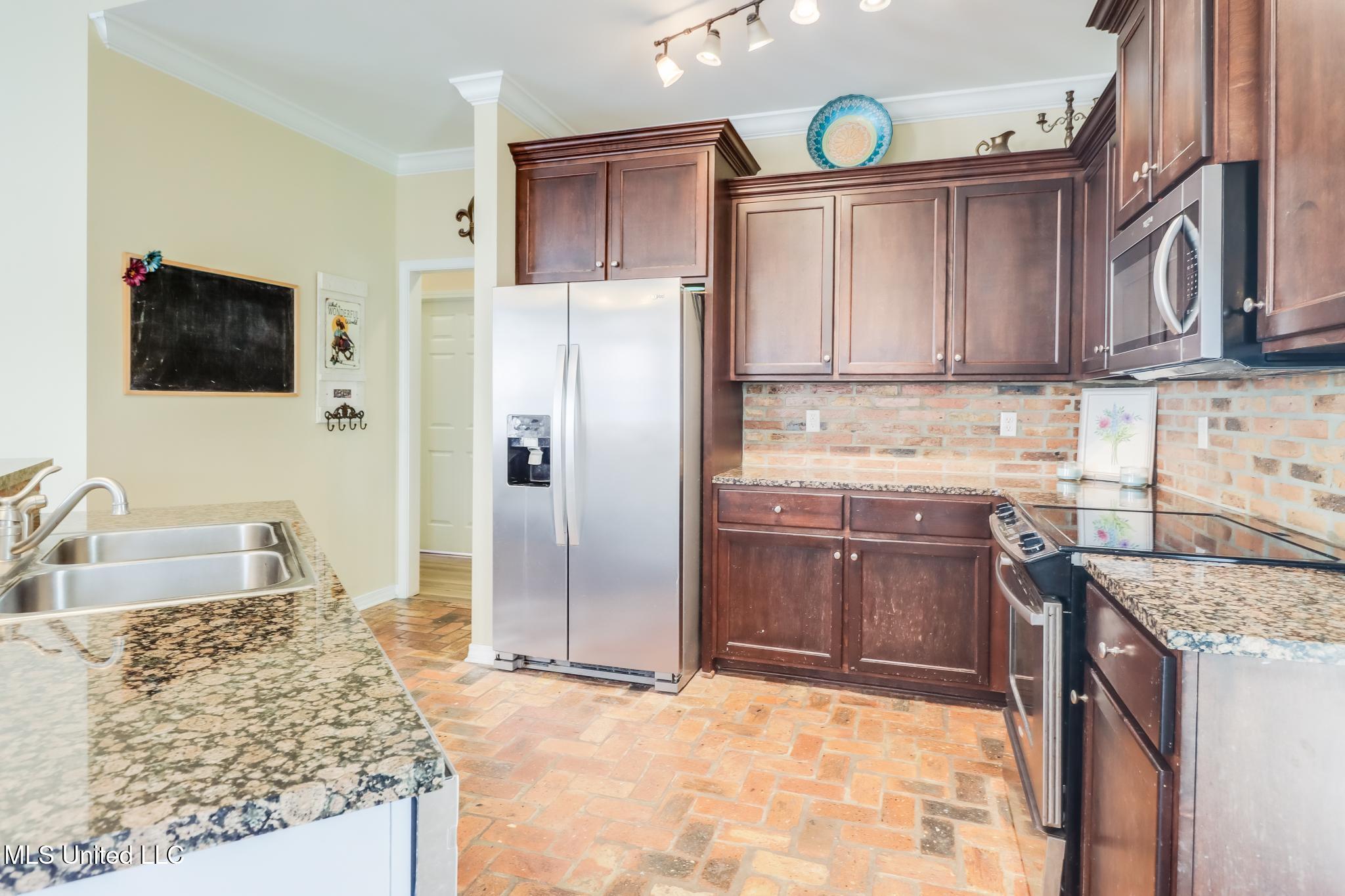 13033 Oakberry Lane, Gulfport, Mississippi image 9