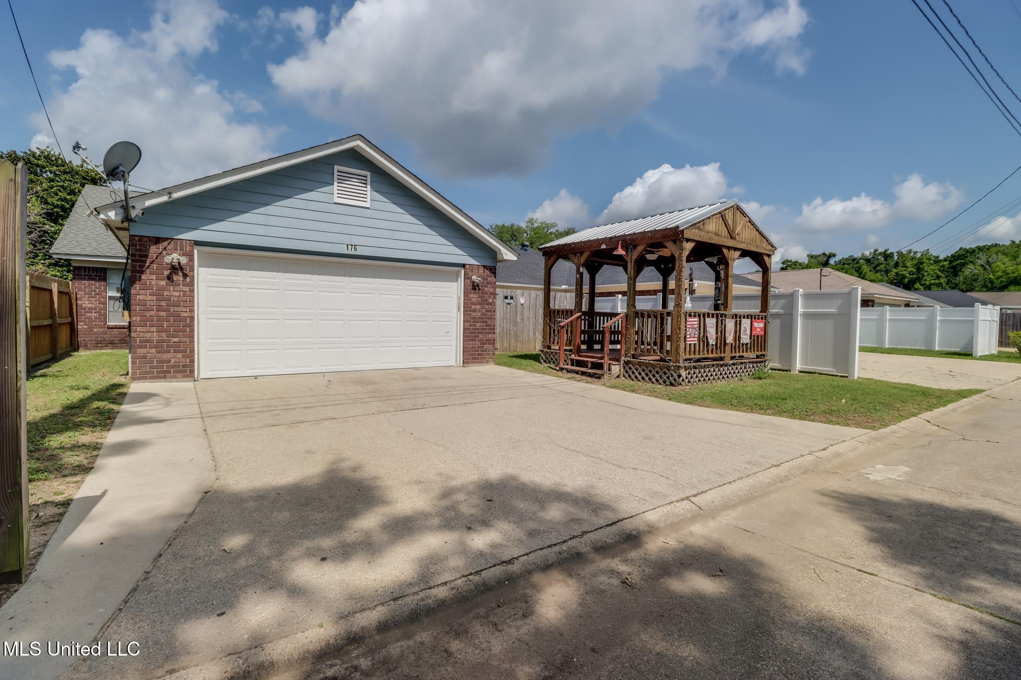176 Briarfield Avenue, Biloxi, Mississippi image 20