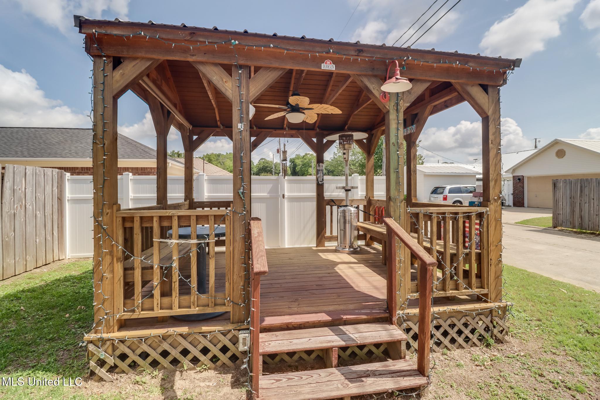 176 Briarfield Avenue, Biloxi, Mississippi image 21