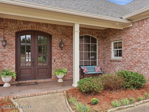 Homes For Sale - 211 Northshore Boulevard<br/> Madison, MS 39110