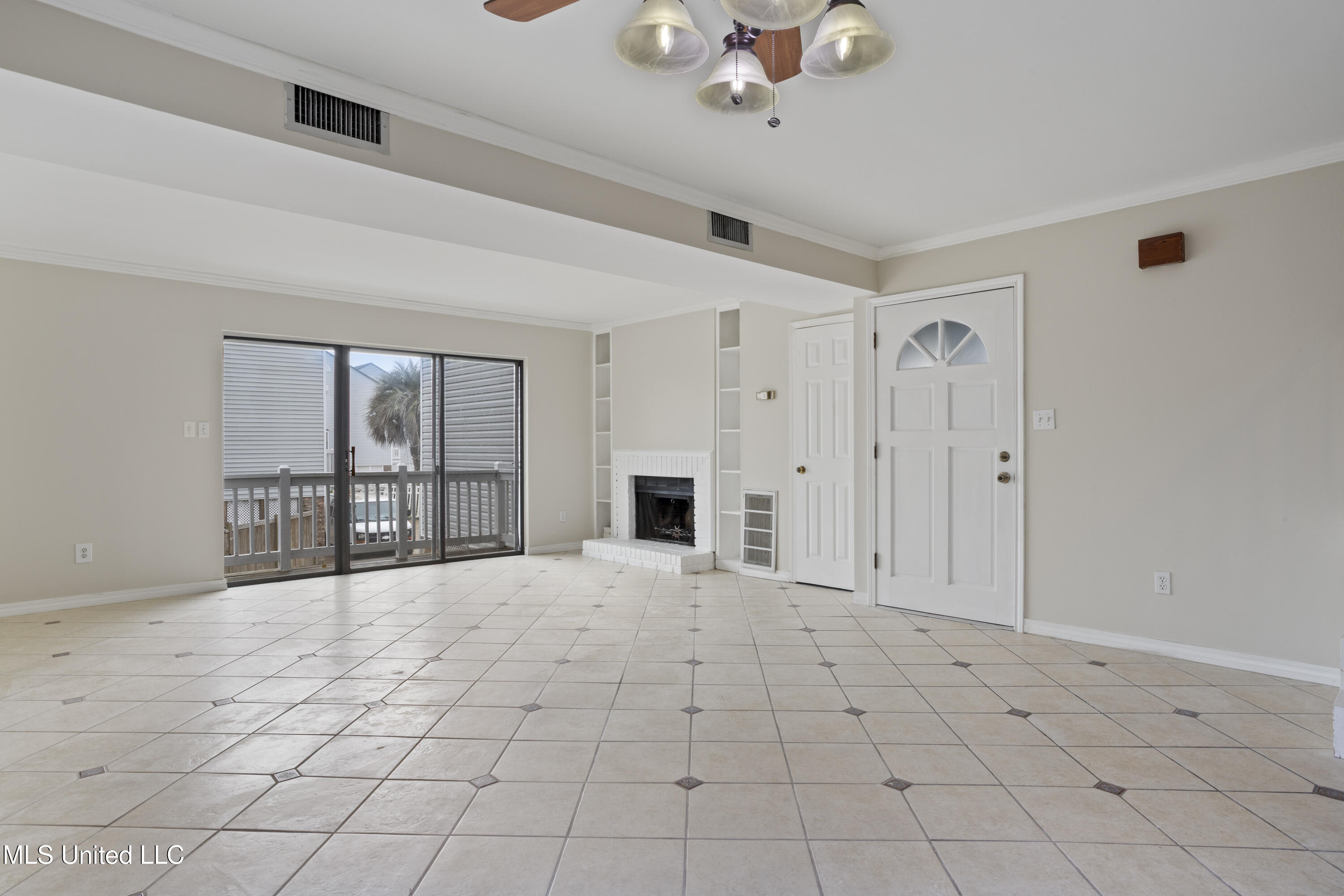 255 E Scenic Drive #H, Pass Christian, Mississippi image 15
