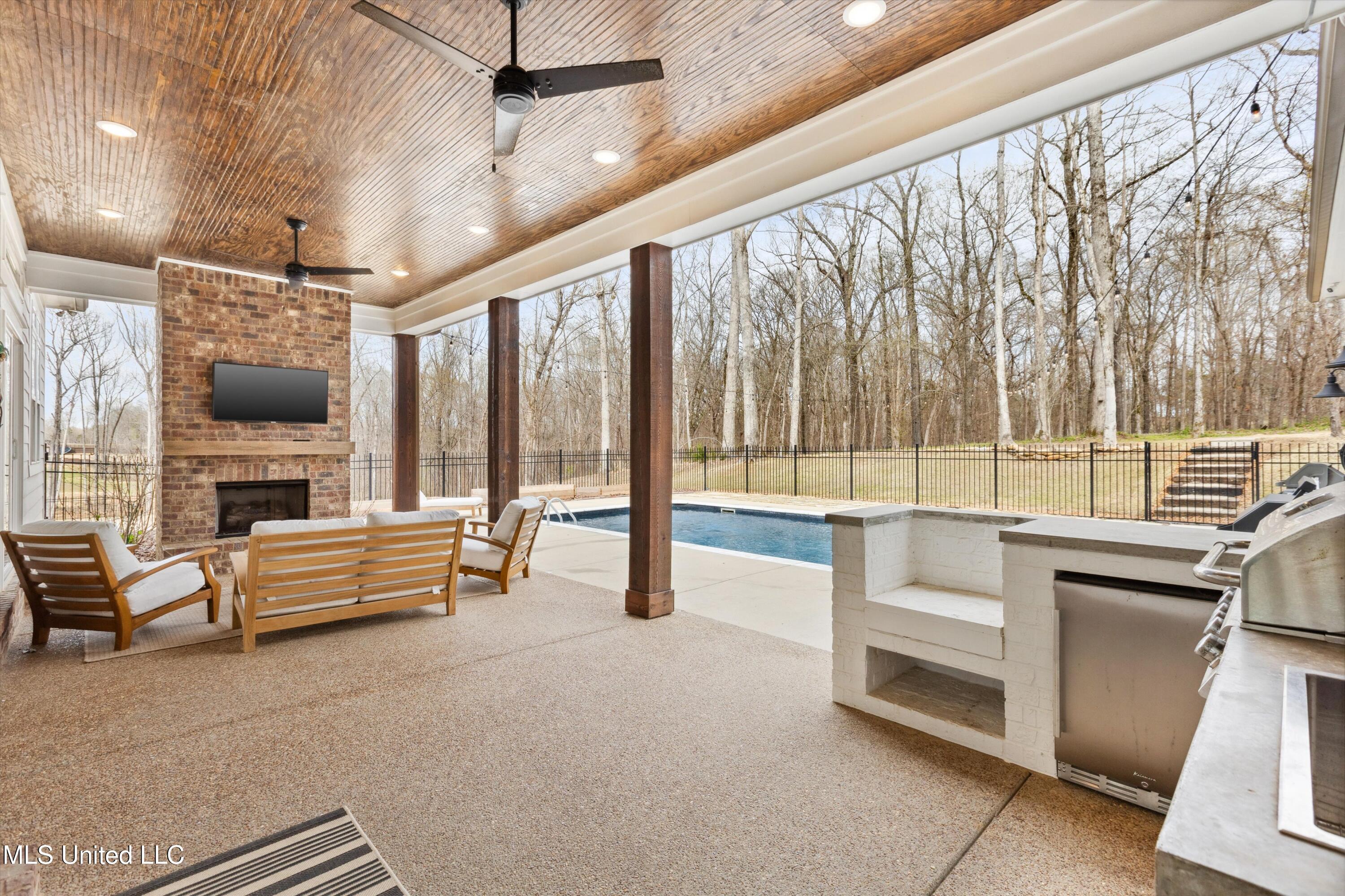 2848 S Cypress Lake Dr Drive, Olive Branch, Mississippi image 36