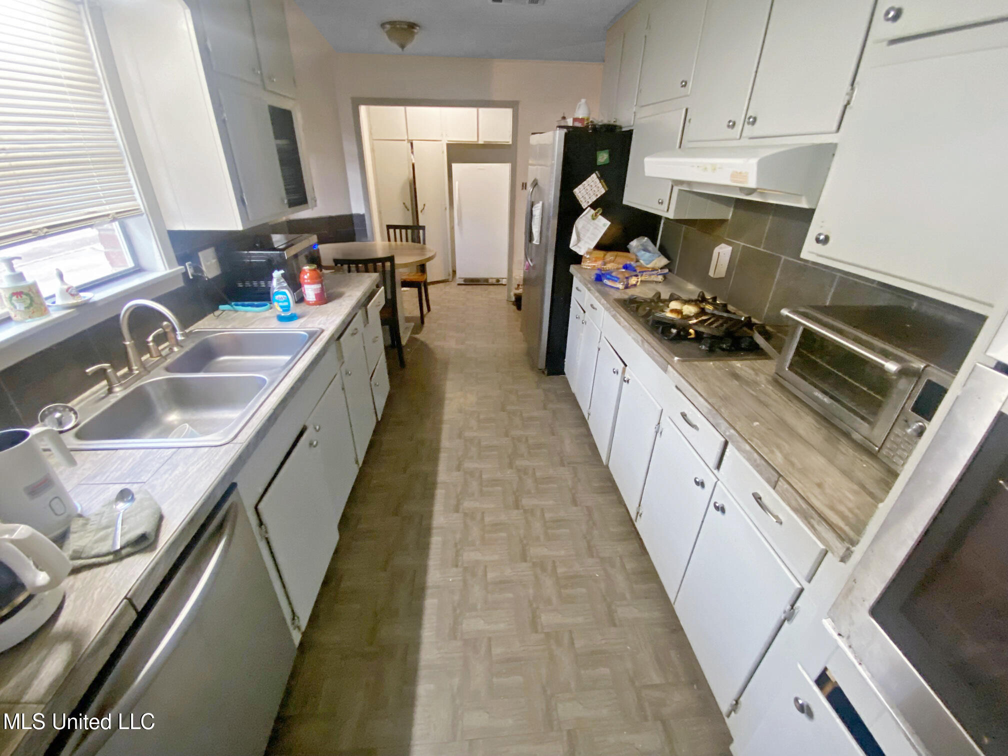 170 Belaire Drive, Pearl, Mississippi image 3