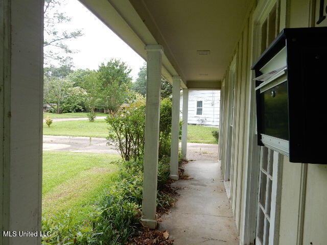 1510 Springridge Drive, Jackson, Mississippi image 3