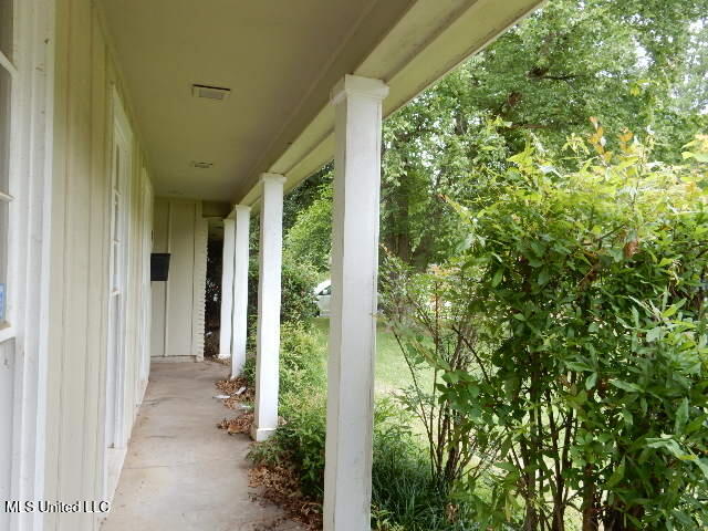 1510 Springridge Drive, Jackson, Mississippi image 4
