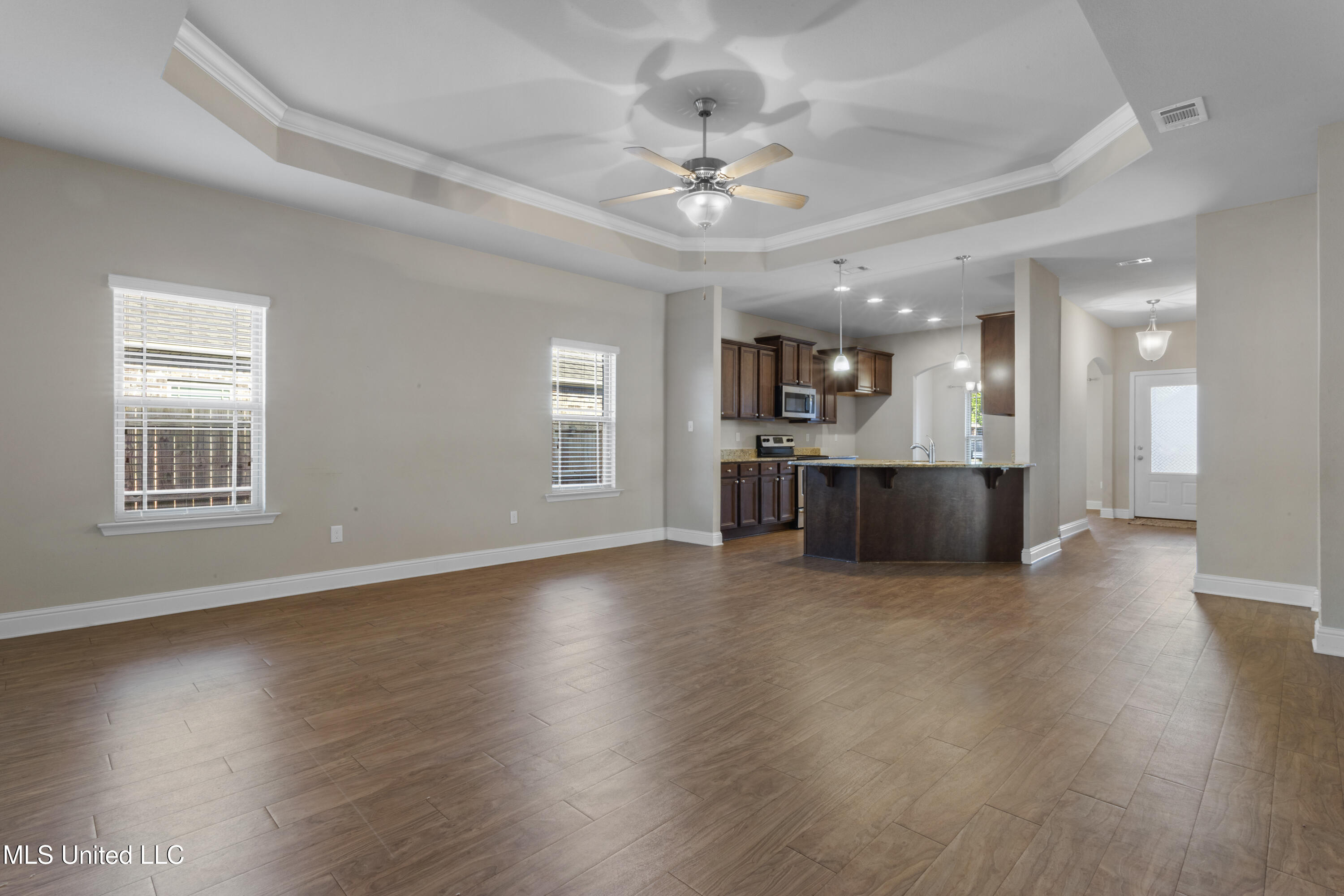 219 Sandy Drive, Ocean Springs, Mississippi image 3