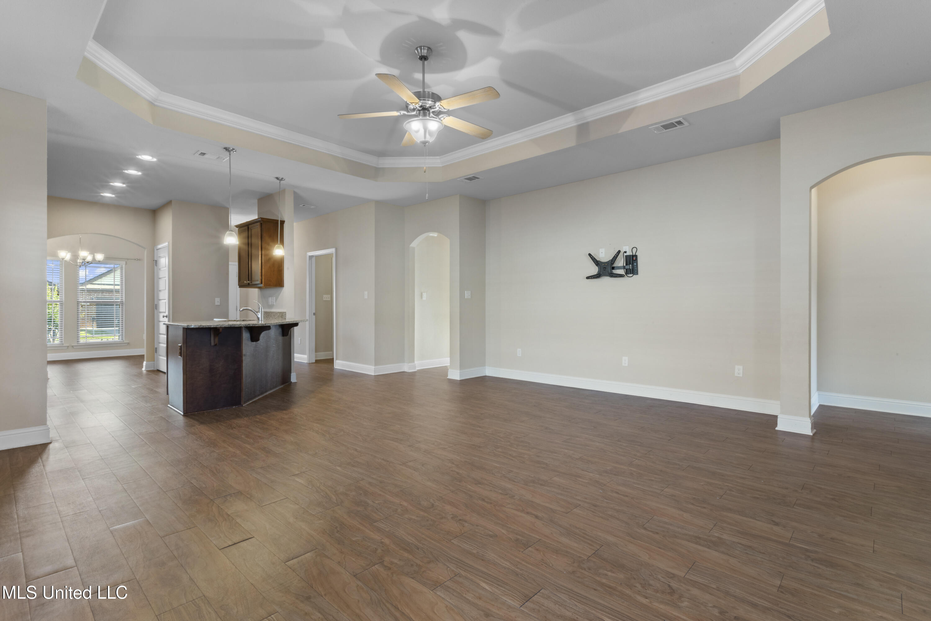 219 Sandy Drive, Ocean Springs, Mississippi image 4