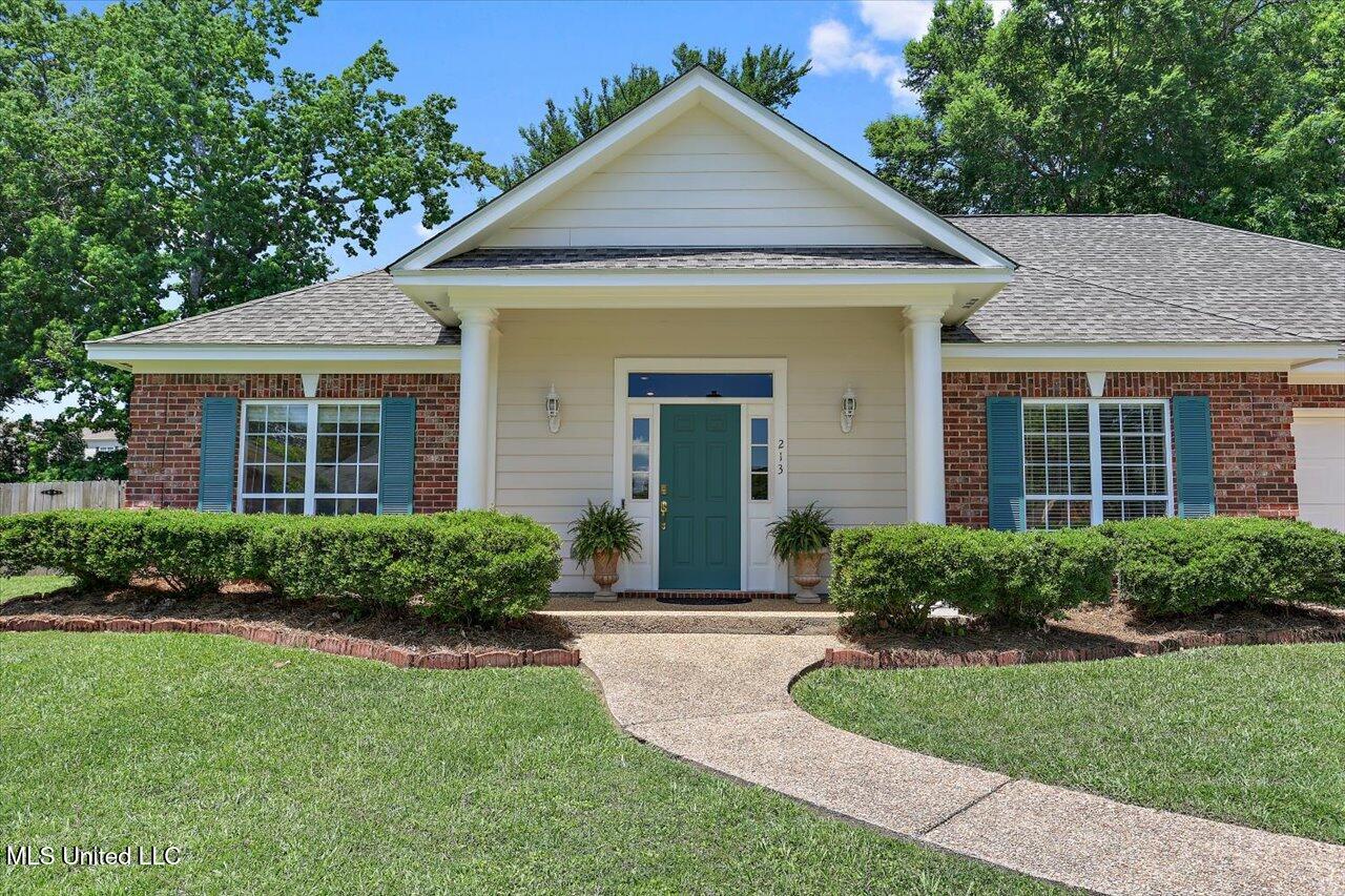 213 Pecan Circle, Brandon, Mississippi image 1