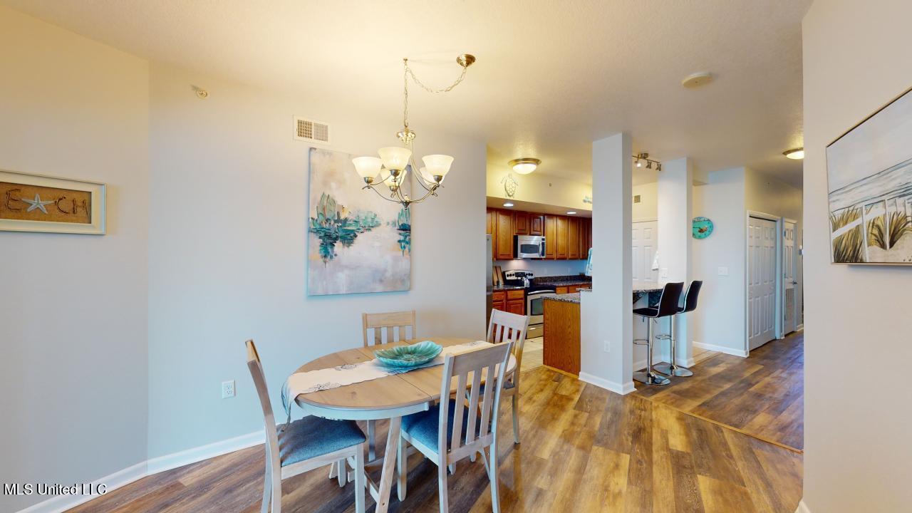 2228 Beach Drive #704, Gulfport, Mississippi image 5