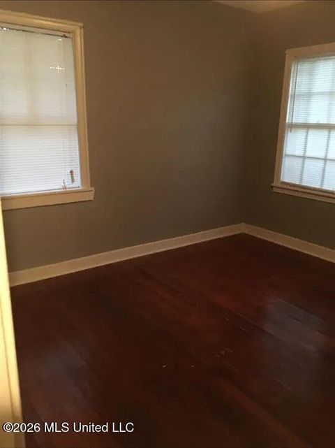 Homes For Sale - 2647 Glenn Street<br/> Jackson, MS 39204