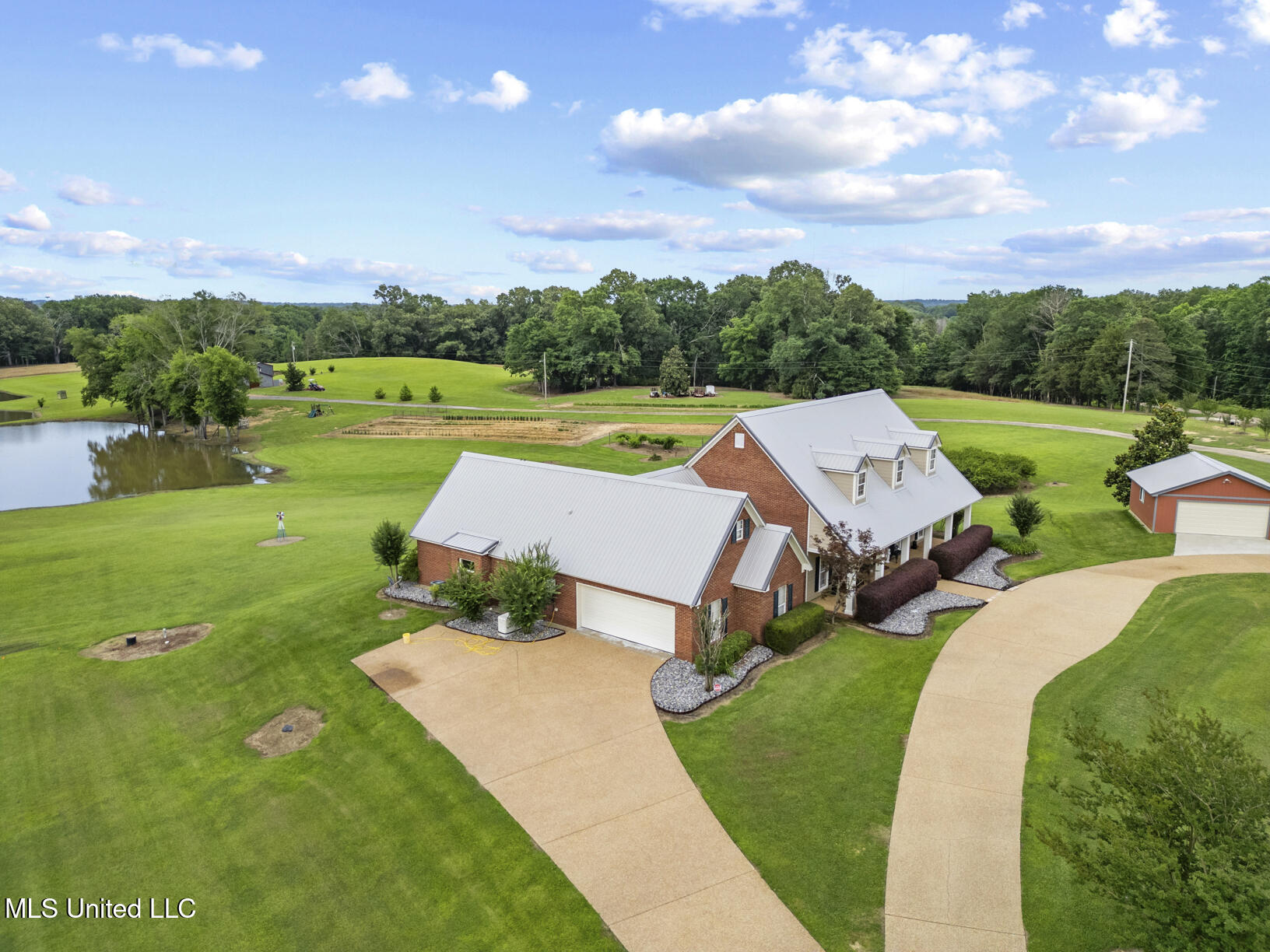 1600 Wright Road, Raymond, Mississippi image 3