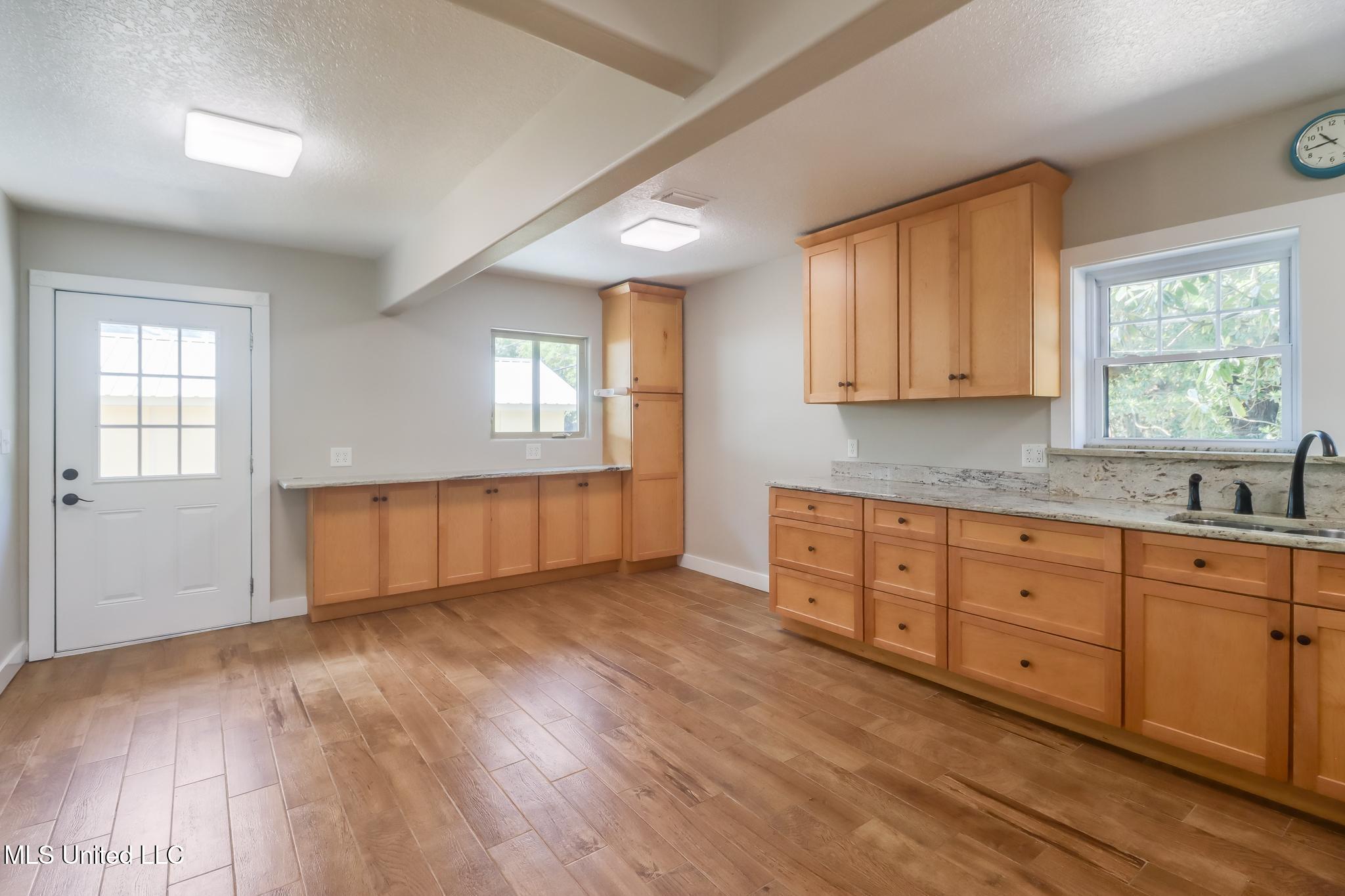 1102 Calhoun Street, Ocean Springs, Mississippi image 12