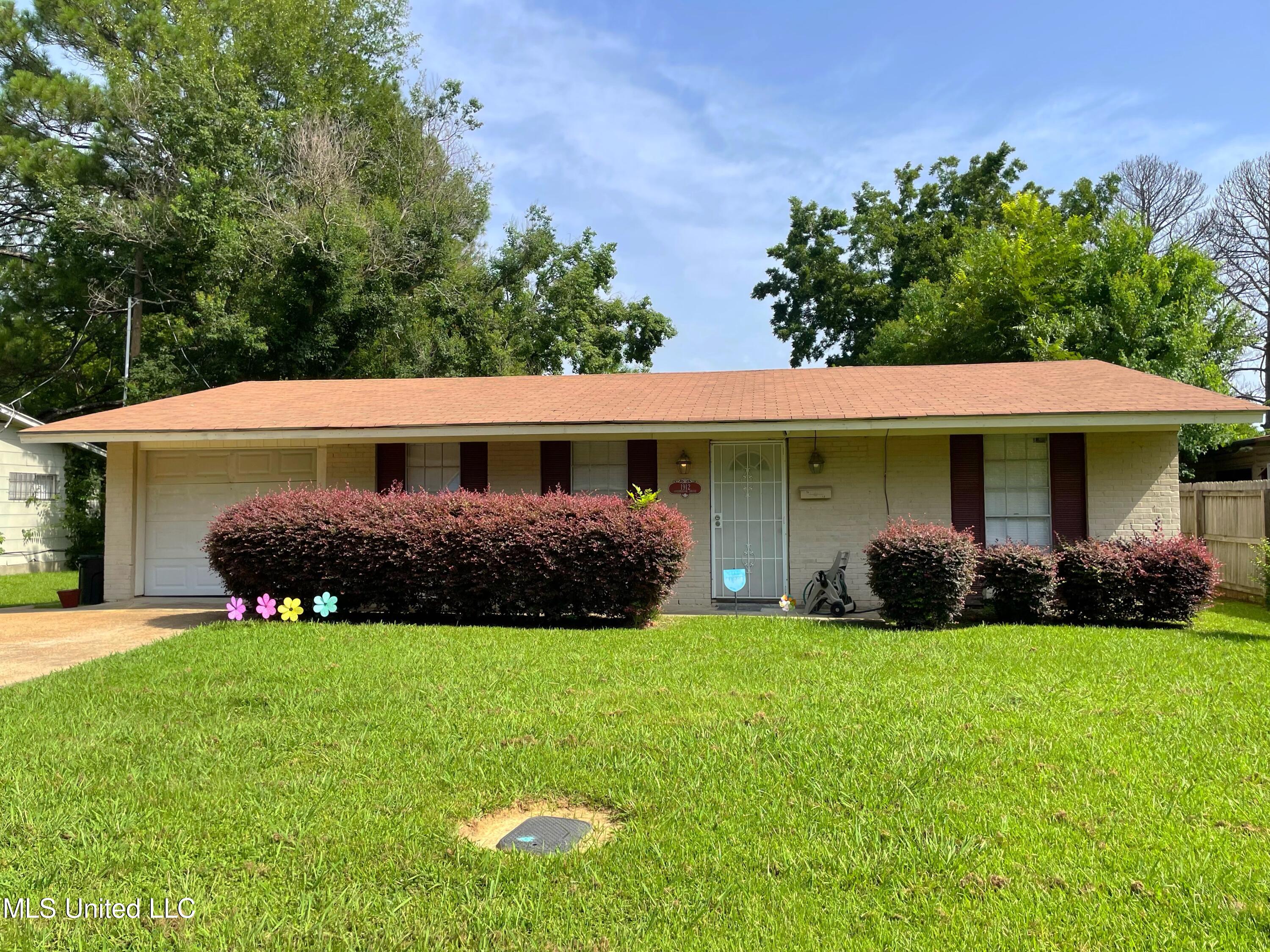 1912 Overbrook Drive, Jackson, Mississippi image 1