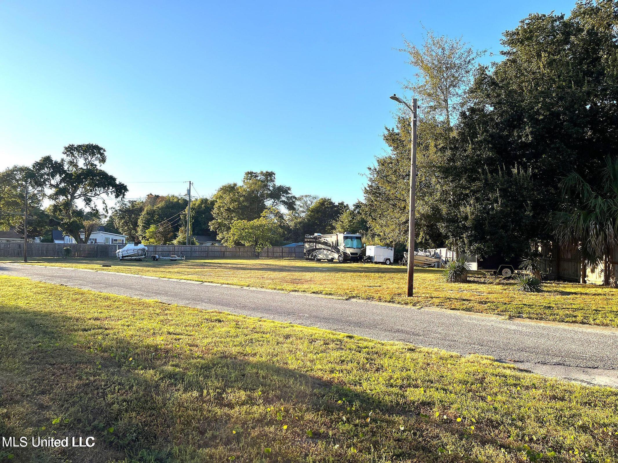 2501 Gulf Avenue #22, Gulfport, Mississippi image 23