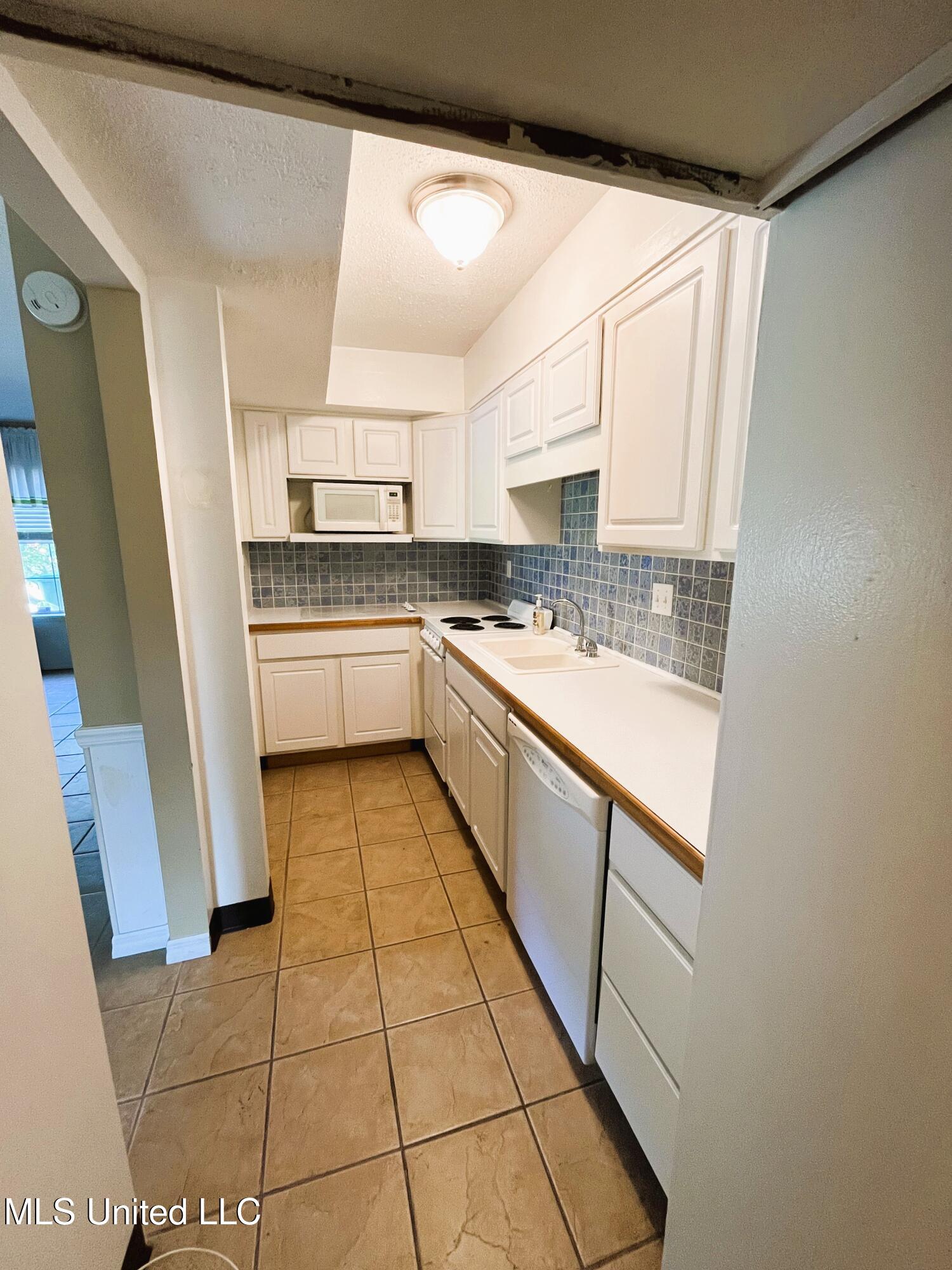 2501 Gulf Avenue #22, Gulfport, Mississippi image 7