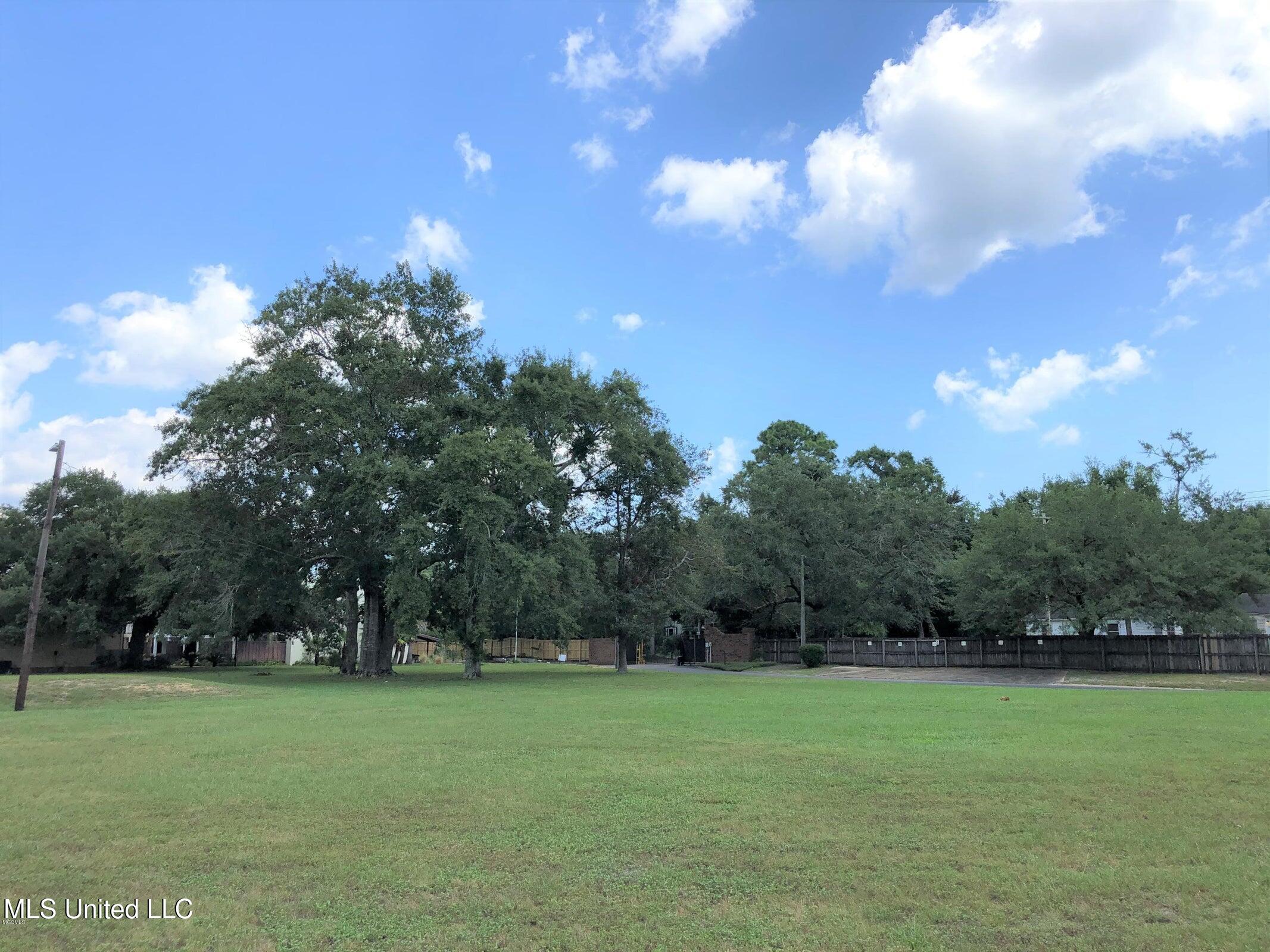 2501 Gulf Avenue #22, Gulfport, Mississippi image 24