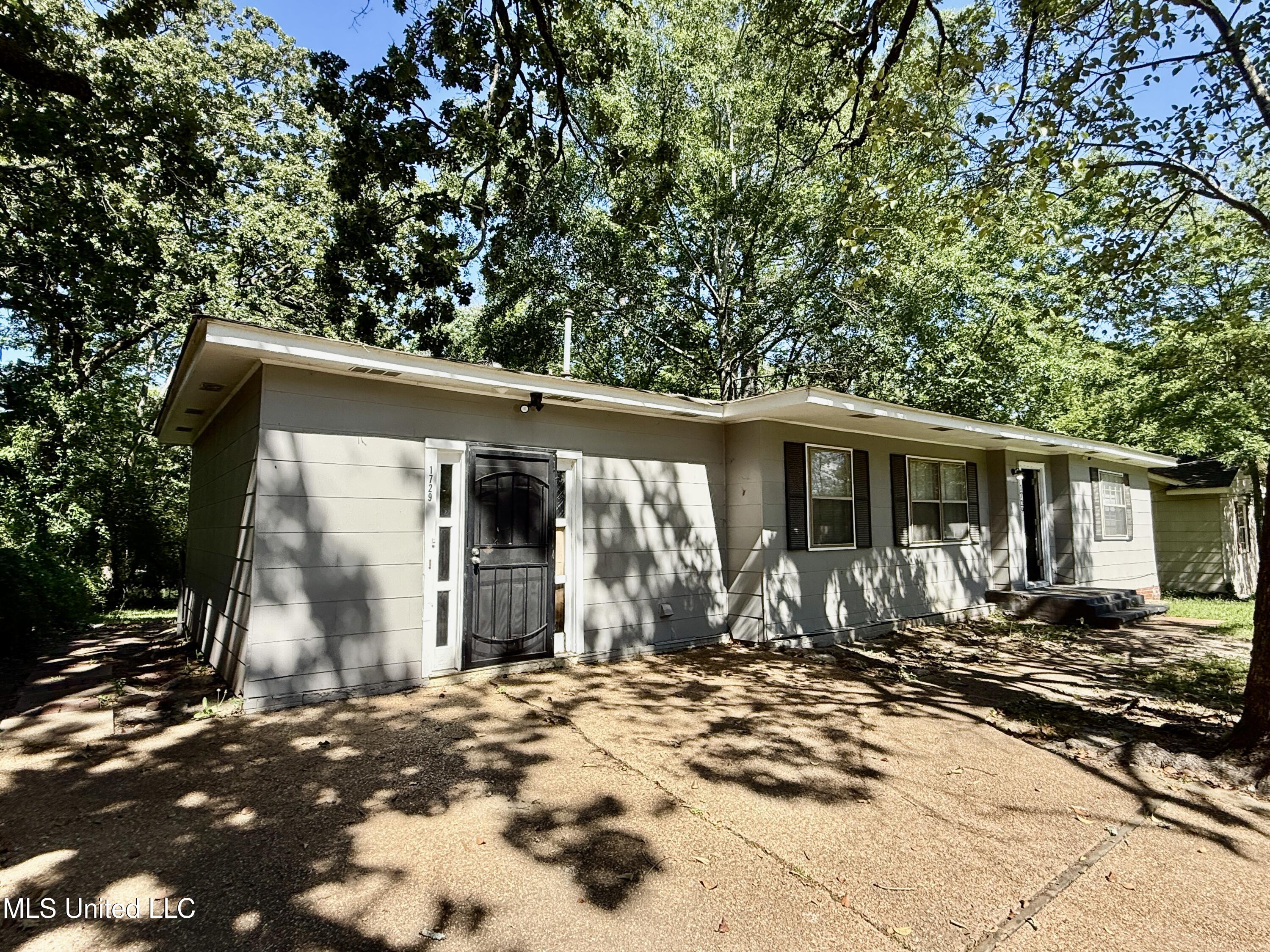 1729 Gibralter Drive, Jackson, Mississippi image 2