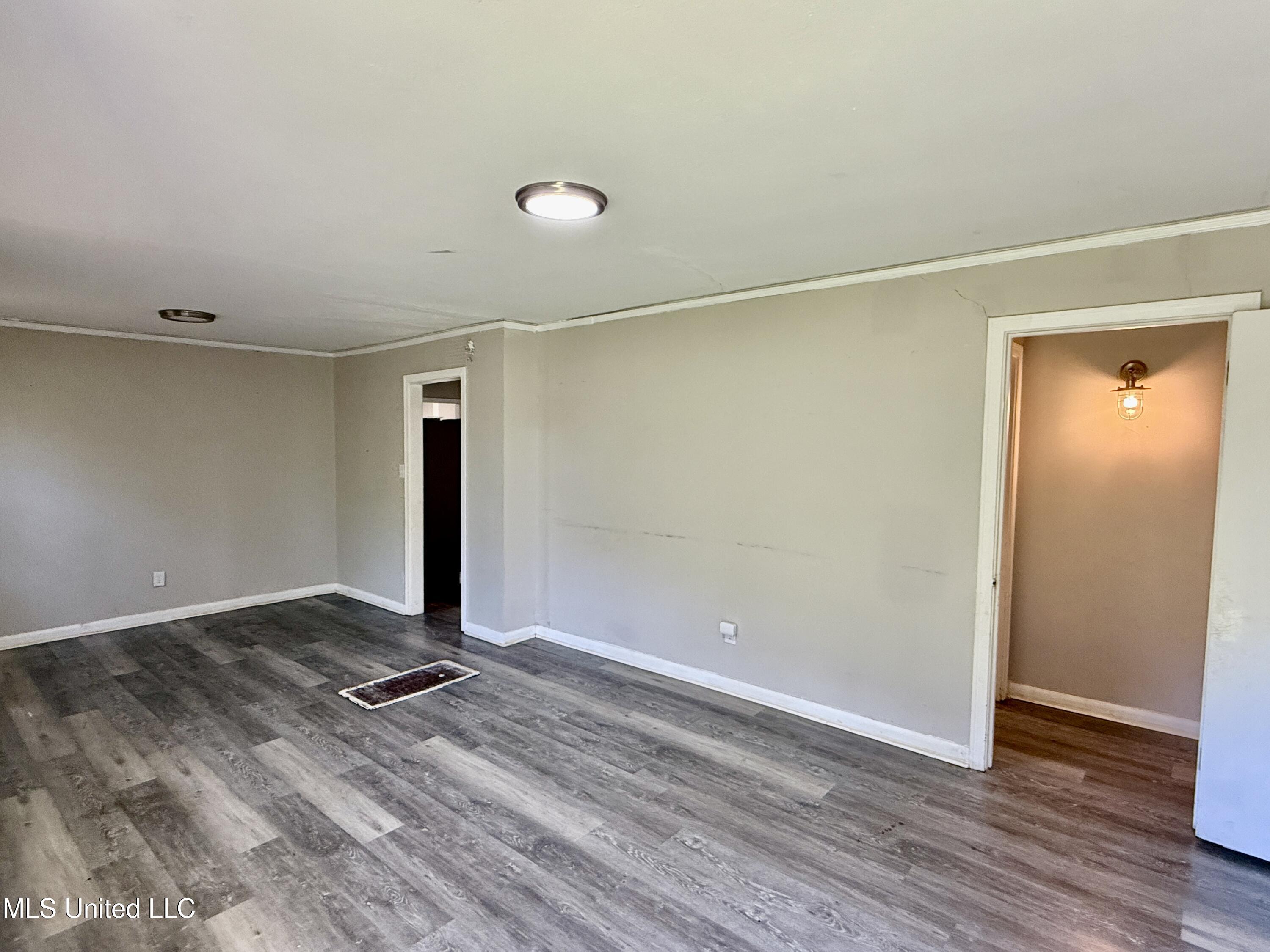 1729 Gibralter Drive, Jackson, Mississippi image 3