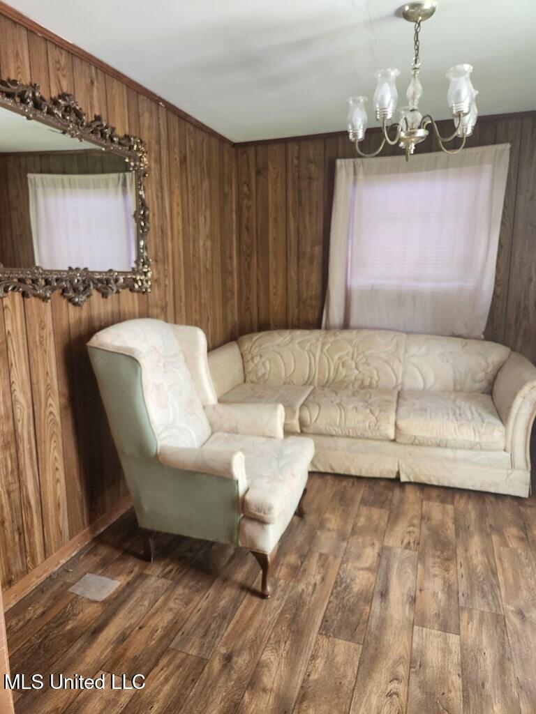 1015 Hubert Lane, Hazlehurst, Mississippi image 4