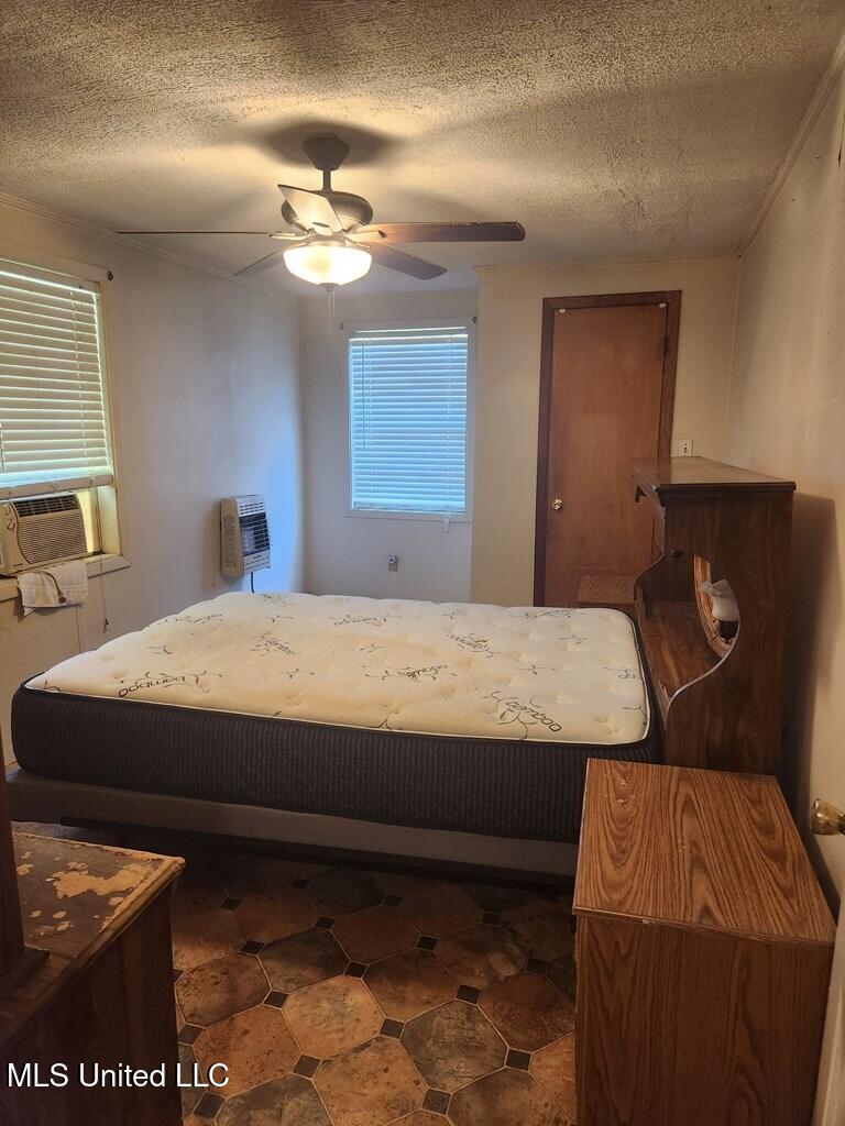 1015 Hubert Lane, Hazlehurst, Mississippi image 7