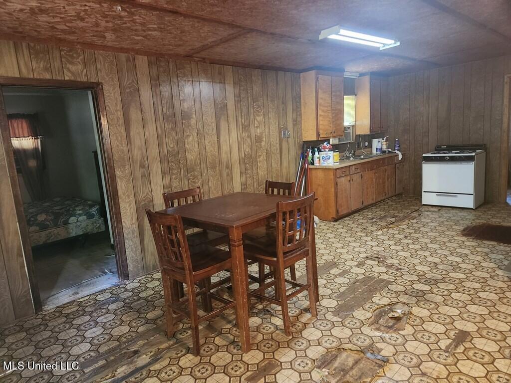 1015 Hubert Lane, Hazlehurst, Mississippi image 16