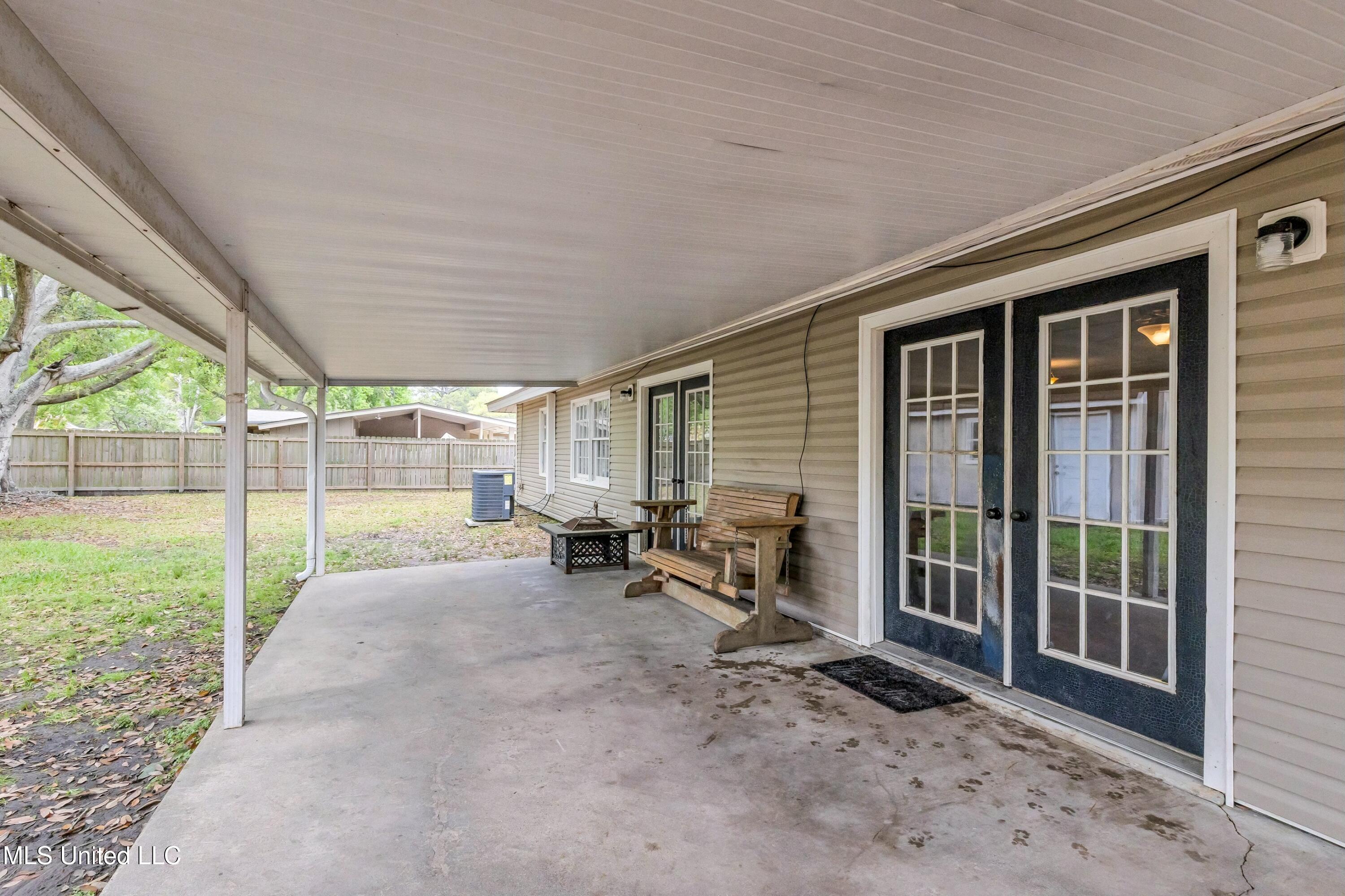 2303 Dogwood Street, Pascagoula, Mississippi image 19