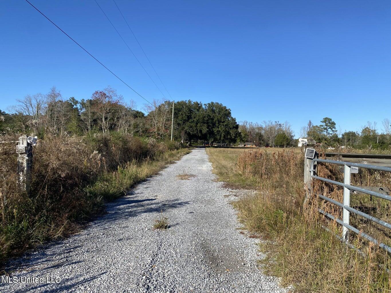 18315 Landon Road, Gulfport, Mississippi image 5