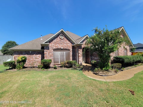 Homes For Sale - 13165 Coldwater Drive<br/> Olive Branch, MS 38654