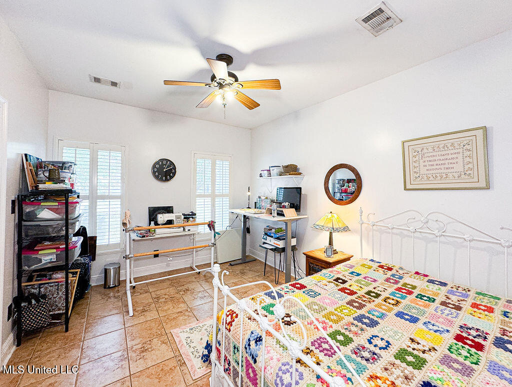 210 Bay Oaks Drive, Bay Saint Louis, Mississippi image 12