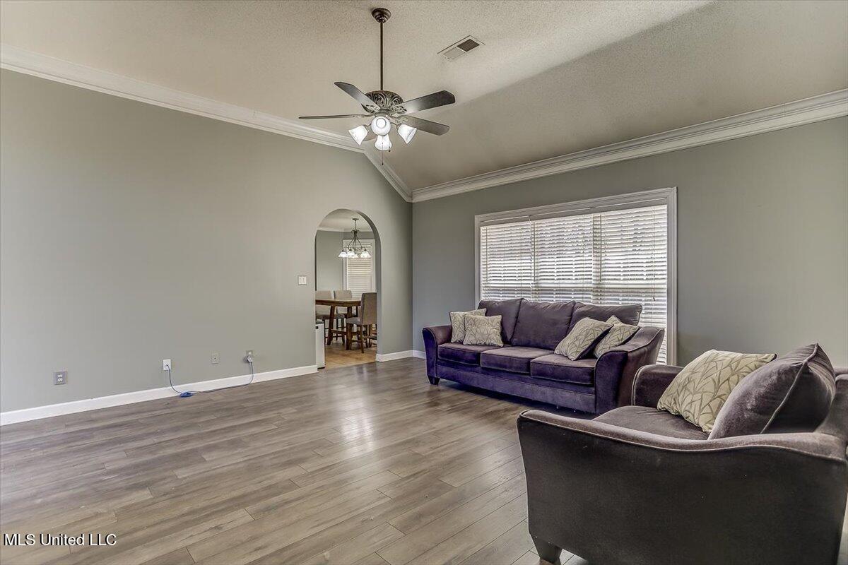53 W Pebble Creek Cove, Hernando, Mississippi image 8