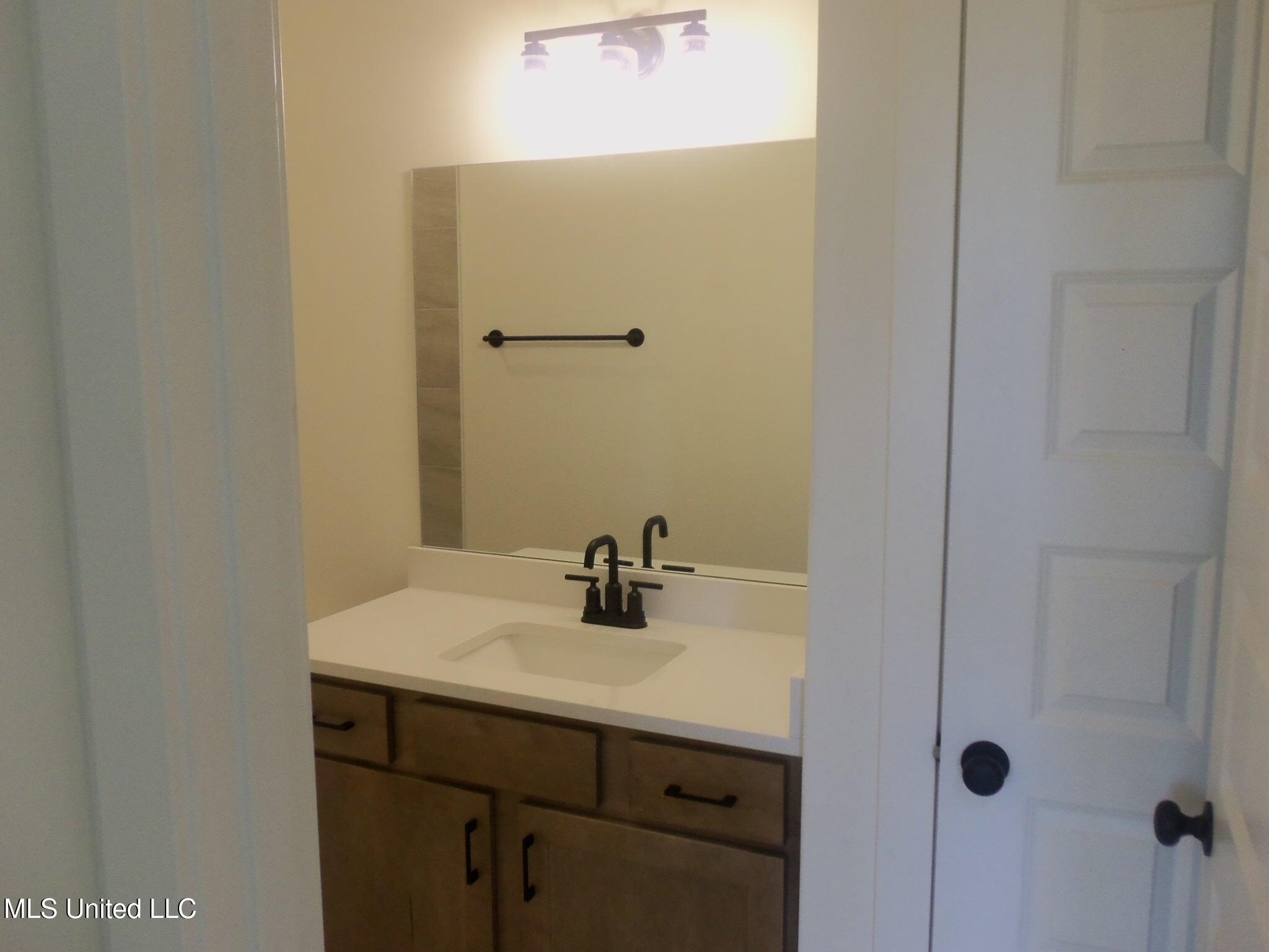 3364 Blooming Grove Road, Olive Branch, Mississippi image 10