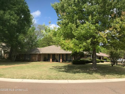Homes For Sale - 107 Westlake Drive<br/> Brandon, MS 39047
