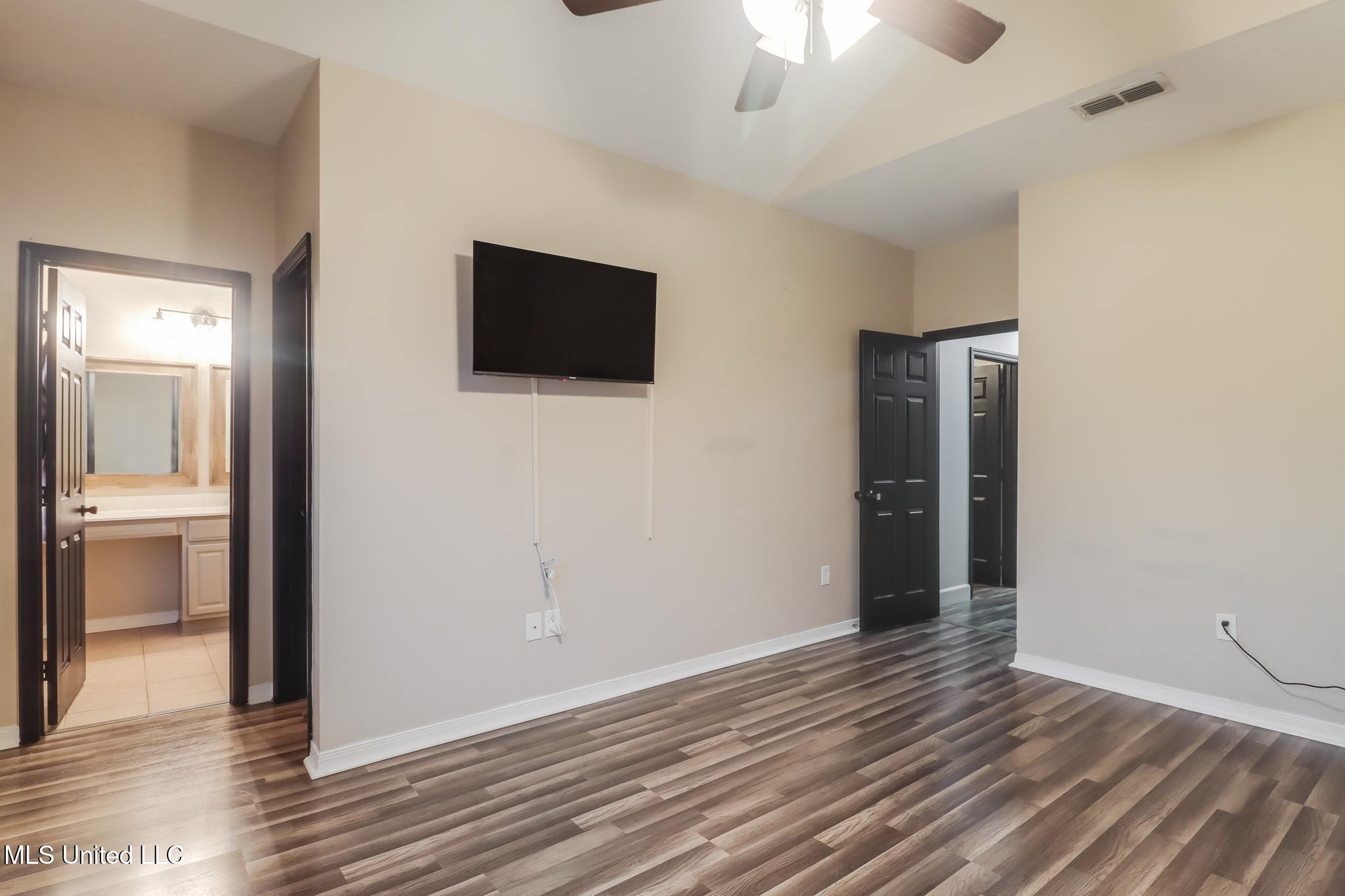 18291 Tara Brooke Drive, Gulfport, Mississippi image 9