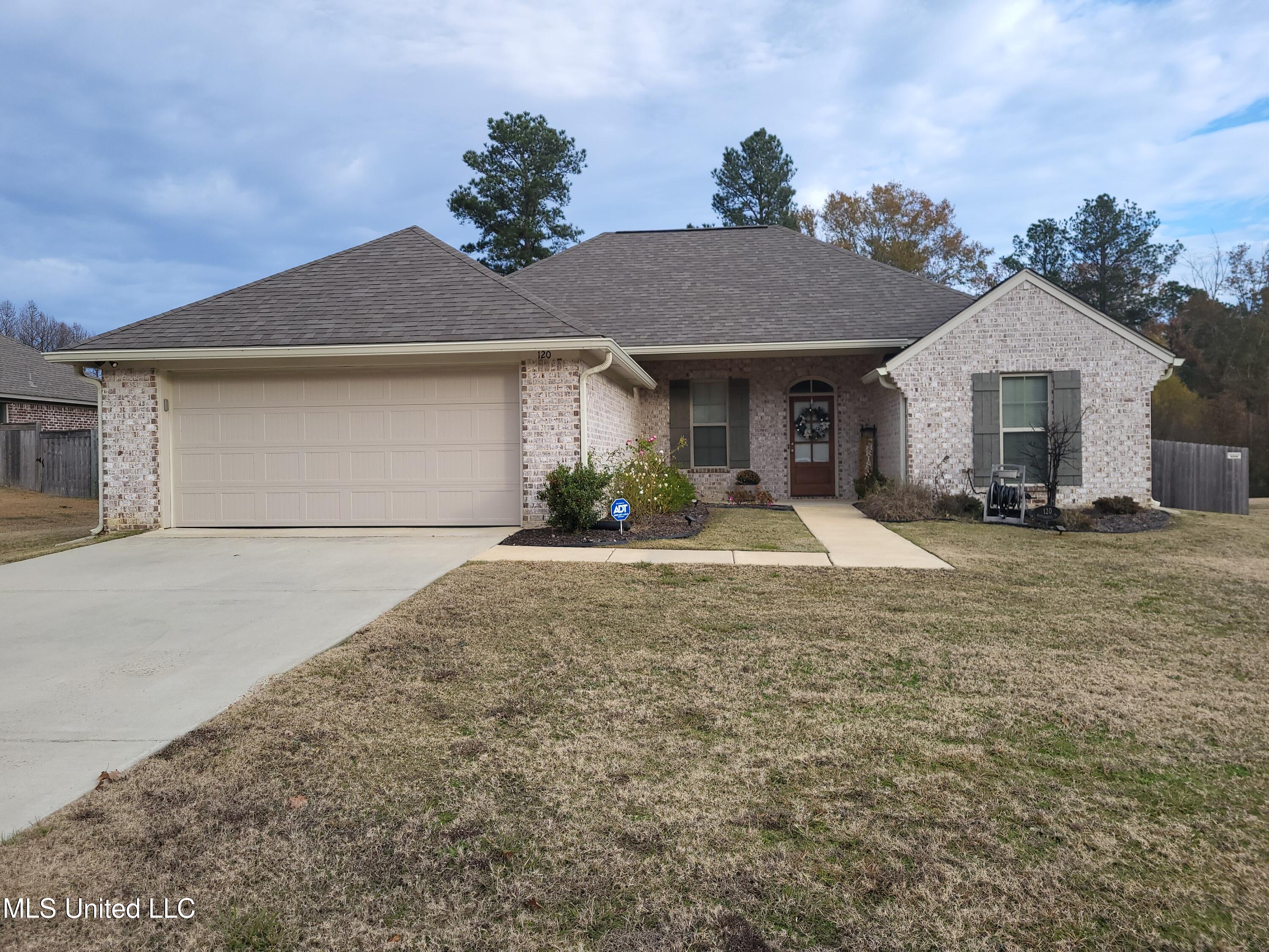 120 Notting Hill Place, Canton, Mississippi image 1