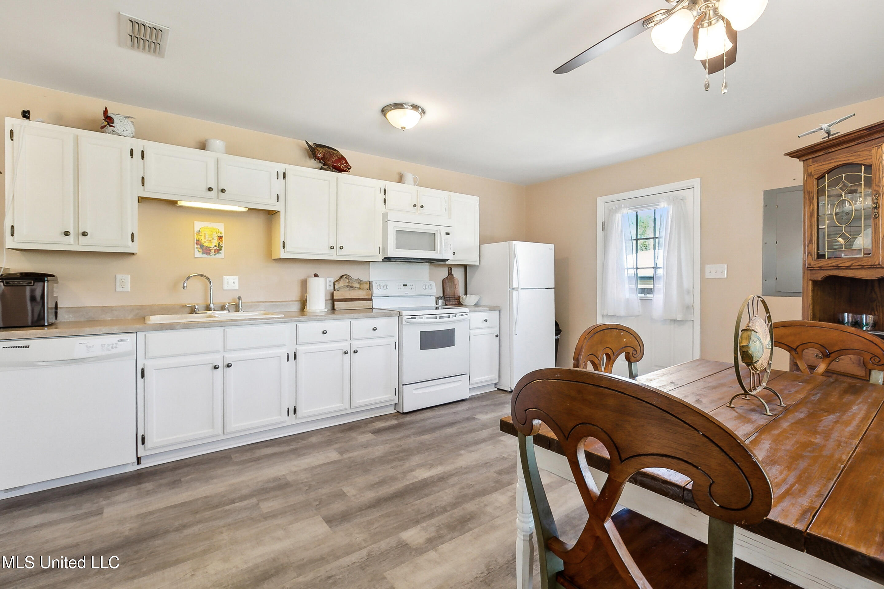 5109 Trout Street, Bay Saint Louis, Mississippi image 7