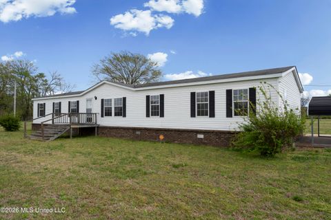 Mobile Home For Sale - 75 Katie Road<br/> Senatobia, MS 38668
