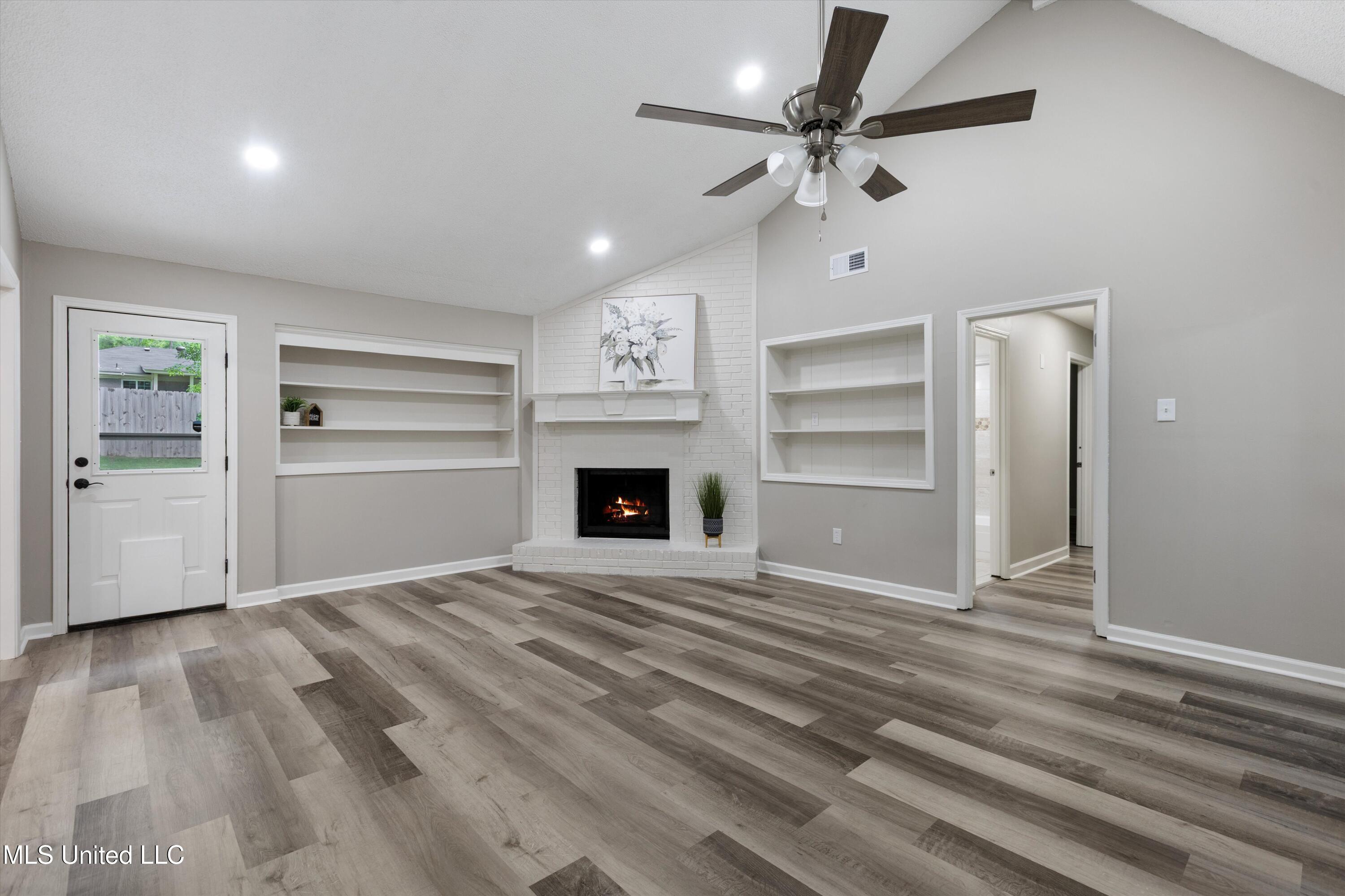 830 Pinestone Place, Southaven, Mississippi image 7