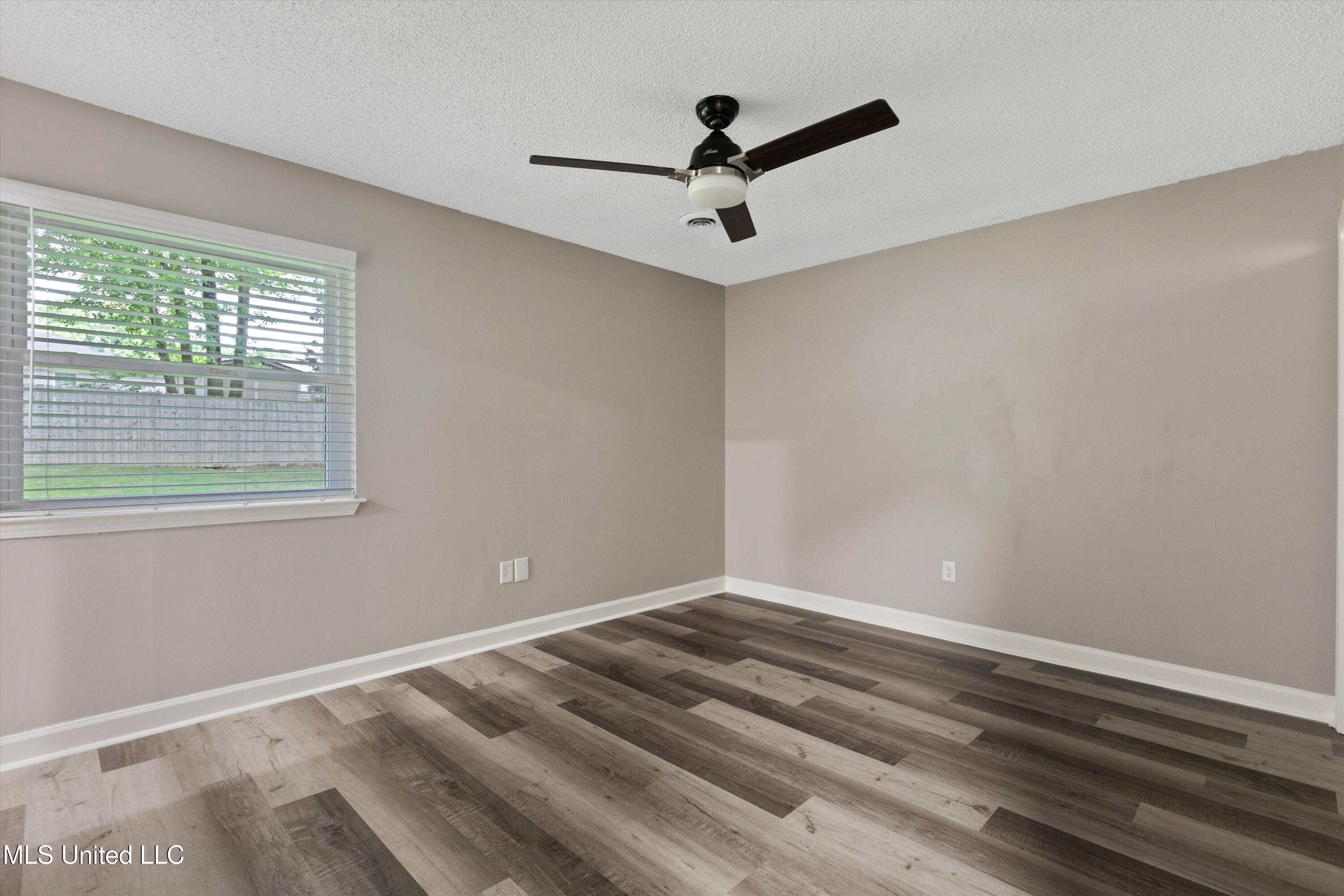 830 Pinestone Place, Southaven, Mississippi image 16