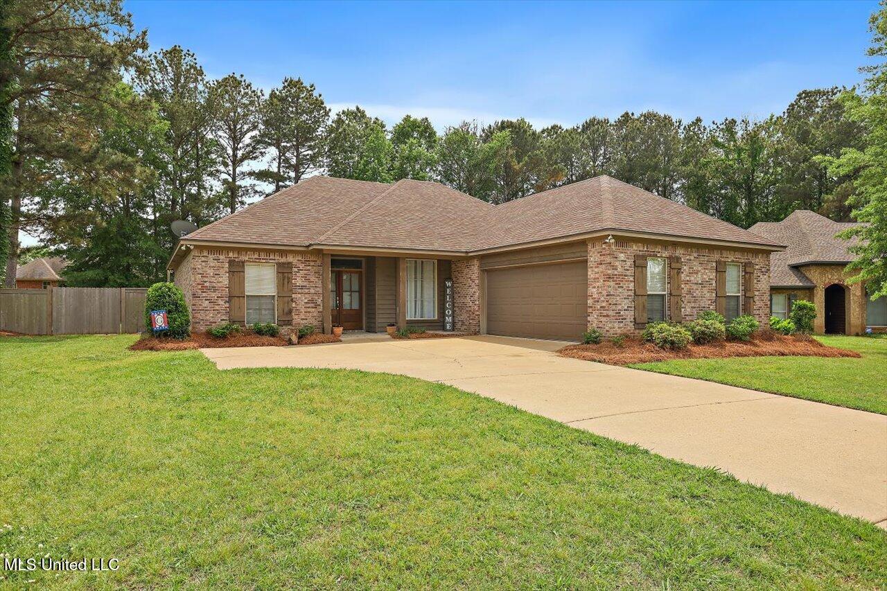 103 Richmond Way, Canton, Mississippi image 2