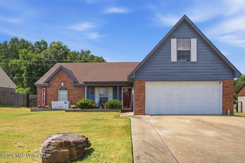 Homes For Sale - 6813 Tealwood Drive<br/> Desoto County, Horn Lake, MS 38637