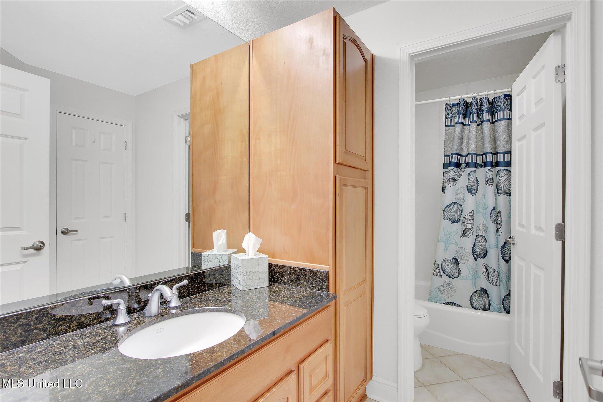 2668 Beach Boulevard #1405, Biloxi, Mississippi image 40