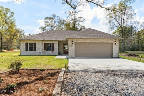 Homes For Rent - 11 Hammock Road<br/> Pearl River County, Carriere, MS 39426