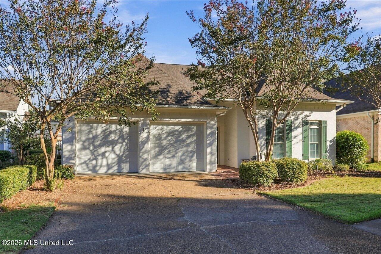 256 Geneva Boulevard