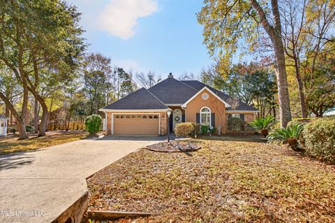 Homes For Sale - 7941 Lanai Street<br/> Hancock County, Diamondhead, MS 39525