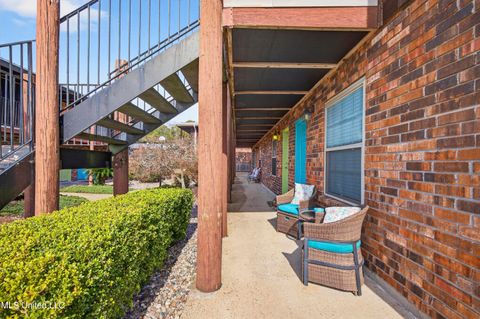 Condo For Sale - 1550 E 2nd Street<br/> Pass Christian, MS 39571