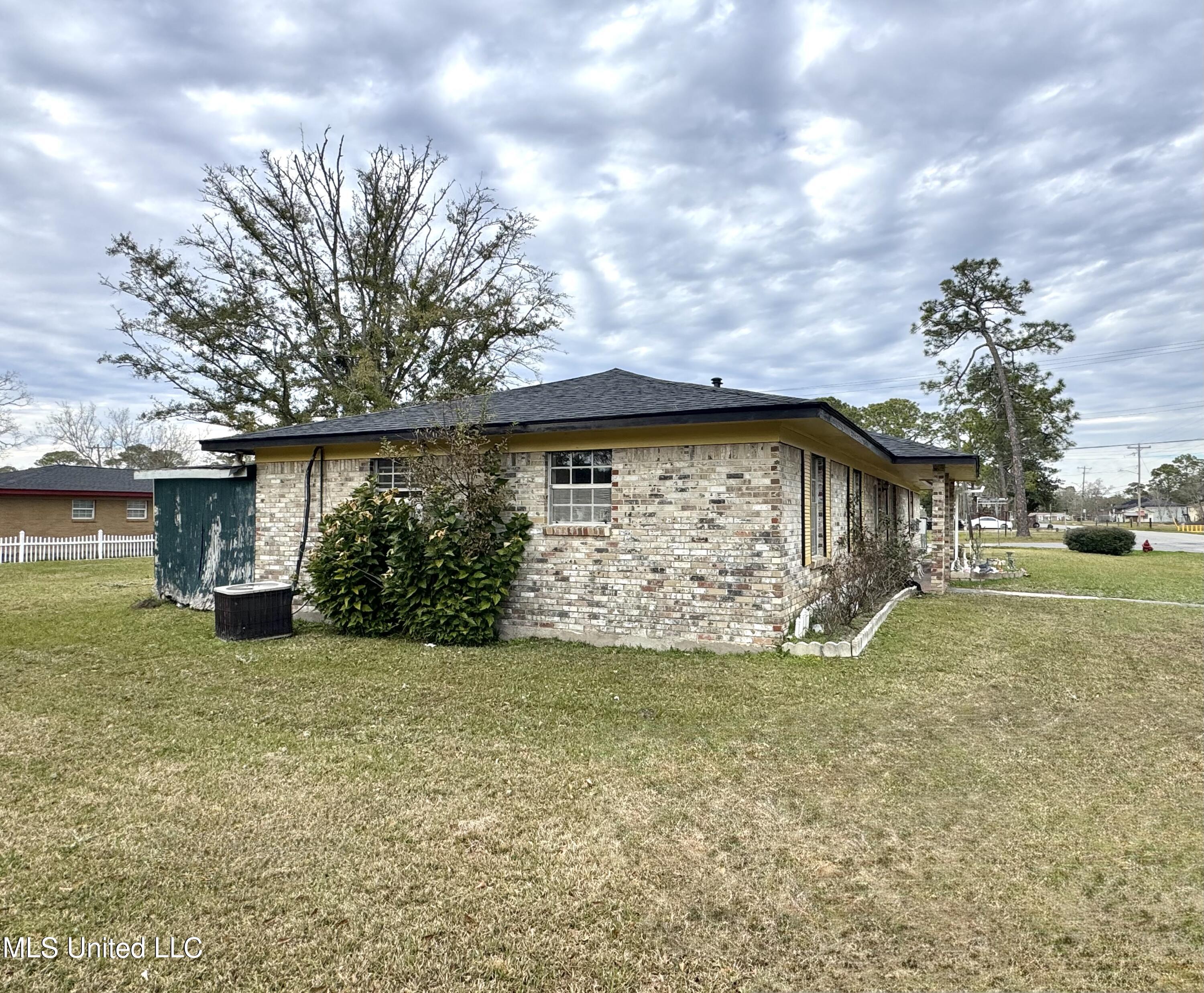 3725 Macphelah Road, Moss Point, Mississippi image 3