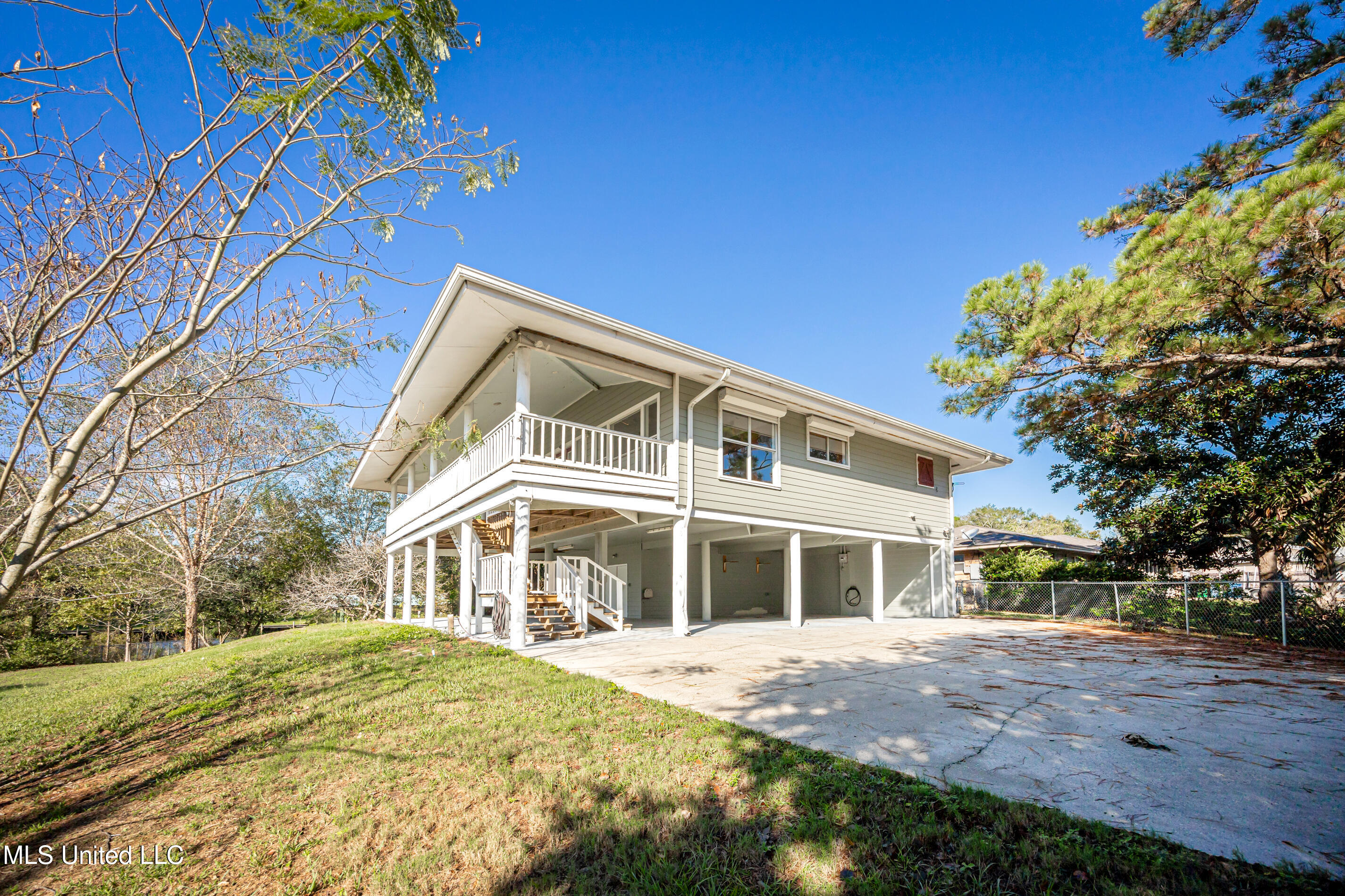 6001 Switzer Cove, Ocean Springs, Mississippi image 1