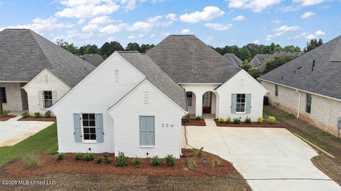 Homes For Sale - 256 Caroline Boulevard<br/> Madison, MS 39110