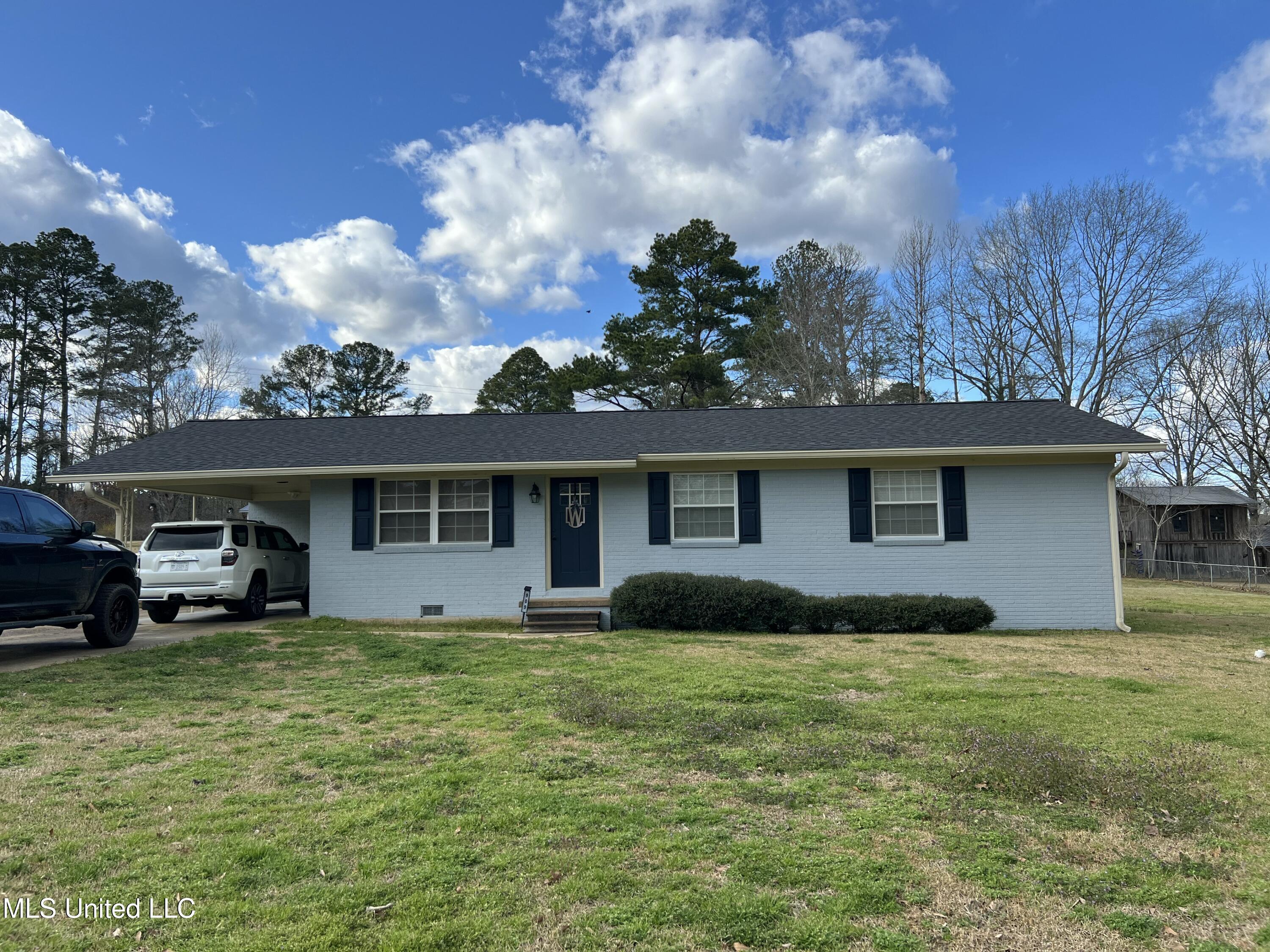909 S Natchez Street, Kosciusko, Mississippi image 1