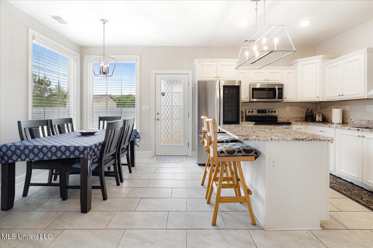 4943 W Margarette Circle, Olive Branch, Mississippi image 20